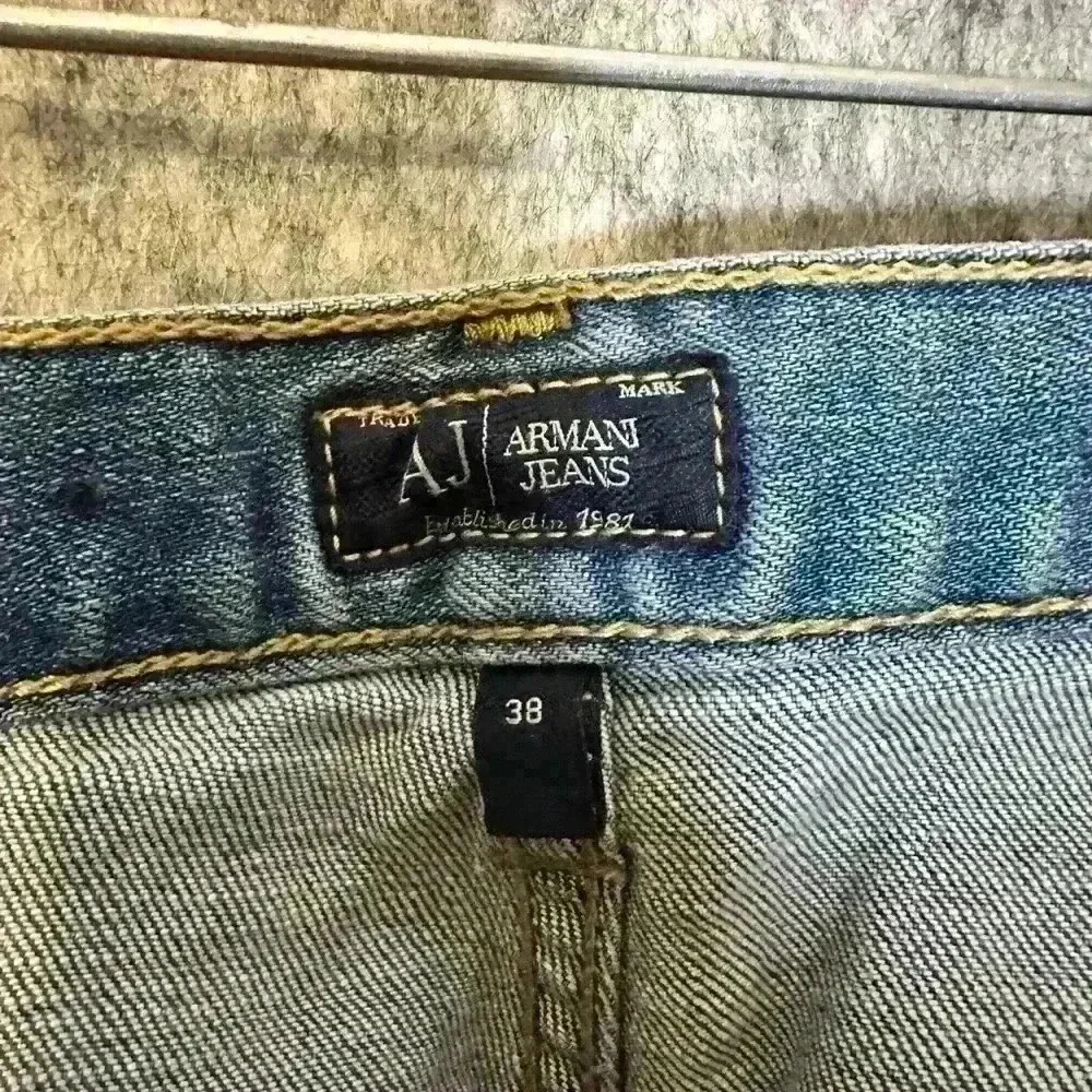 Armani Jeans Regular Fit J21 Size 38x30
